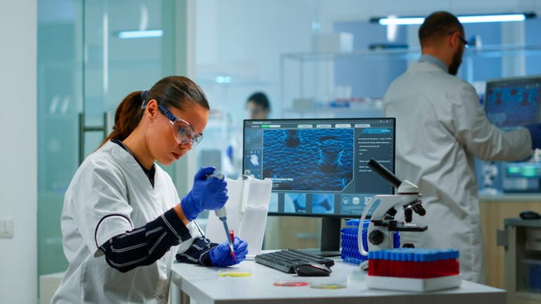 18 Biotechnology Career: Exploring a Wide Range of Opportunities 4 Biotechnology careers